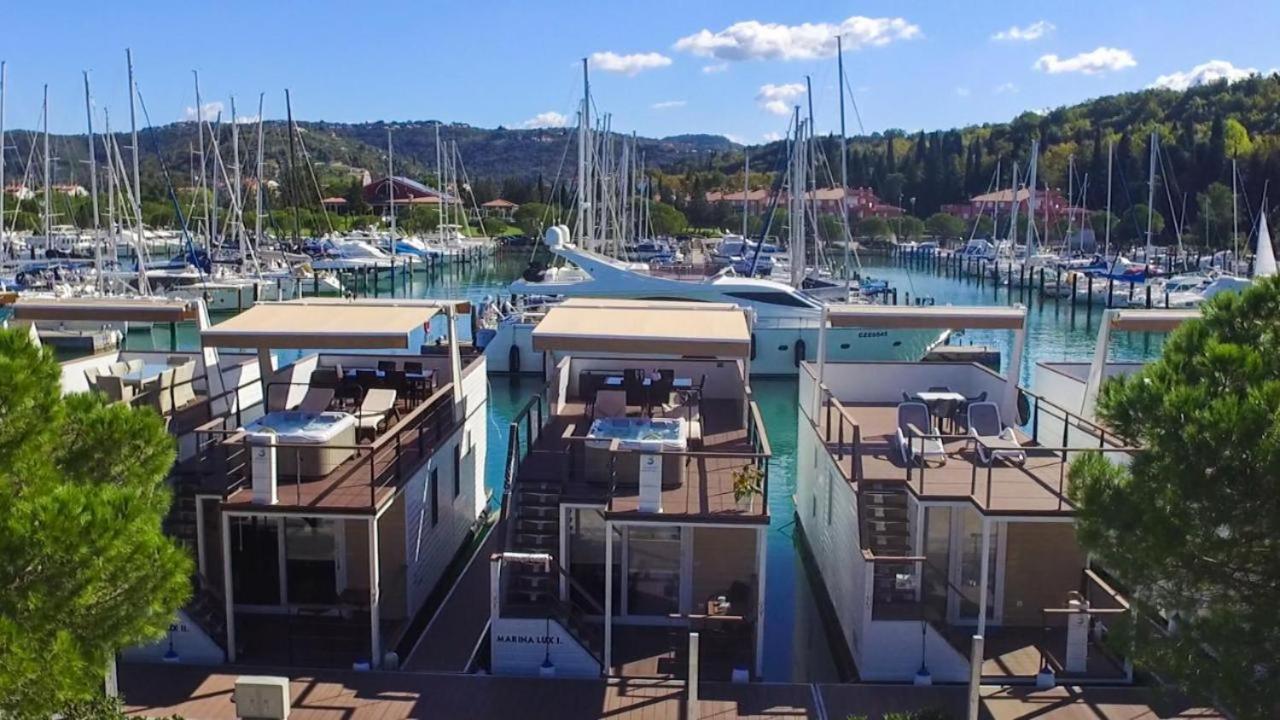 波尔托罗Floating House Hurrea别墅 外观 照片